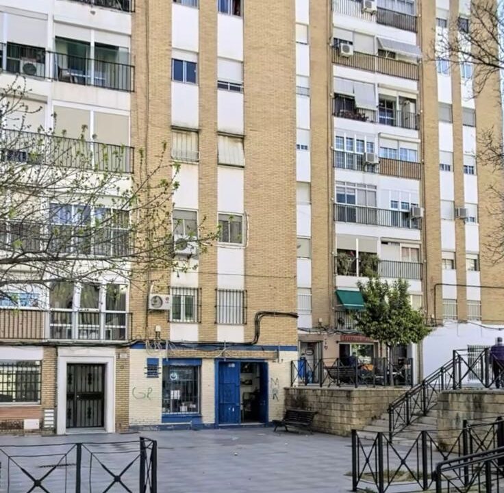 c6b4c467-7f26-4aee-838b-c01cd65565c9